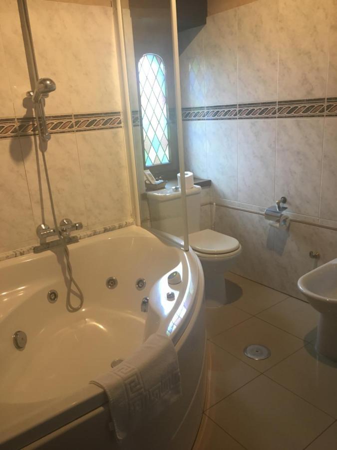 El Ama De Llaves Guest House Hontoria Екстериор снимка